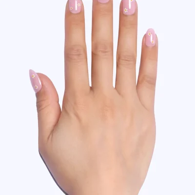 Loves Me Not Press-On Nails (30PC) - Image 4